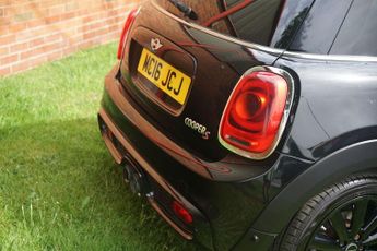 MINI HATCH 2.0 Cooper S Hatchback 3dr Petrol Manual Euro 6 (s/s) (192 ps)