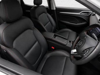 MG MG ZS 51.1kWh Trophy SUV 5dr Electric Auto (176 ps)
