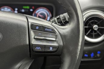 HYUNDAI KONA 39kWh Premium SUV 5dr Electric Auto (10.5kW Charger) (136 ps)
