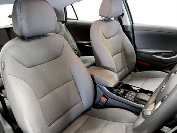 HYUNDAI IONIQ 38.3kWh Premium Hatchback 5dr Electric Auto (136 ps)