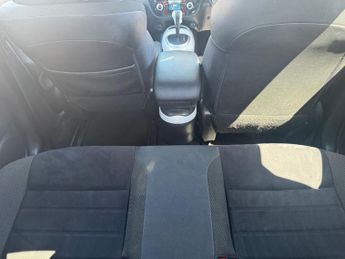 NISSAN JUKE 1.6 N-Connecta SUV 5dr Petrol XTRON Euro 6 (117 ps)