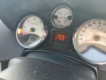PEUGEOT 207 1.6 HDi Active Hatchback 5dr Diesel Manual Euro 5 (92 ps)