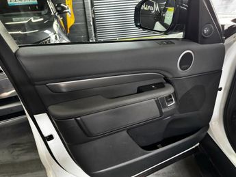 LAND ROVER DISCOVERY 5 3.0 SD V6 HSE SUV 5dr Diesel Auto 4WD Euro 6 (s/s) (306 ps)