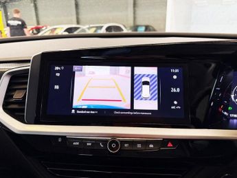 VAUXHALL GRANDLAND 1.2 Turbo Ultimate SUV 5dr Petrol Auto Euro 6 (s/s) (130 ps)