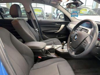 BMW 1 SERIES 1.5 118i SE Hatchback 5dr Petrol Auto Euro 6 (s/s) (136 ps)
