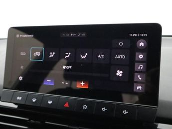 MG MG 4 64kWh SE Long Range Hatchback 5dr Electric Auto (203 ps)