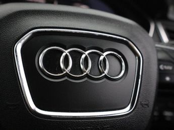 AUDI Q5 2.0 TDI 40 Black Edition SUV 5dr Diesel S Tronic quattro Euro 6 