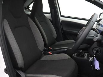 TOYOTA AYGO X 1.0 VVT-i Pure Hatchback 5dr Petrol Manual Euro 6 (s/s) (72 ps)