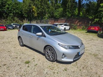 Toyota Auris 1.8 VVT-h Excel Hatchback 5dr Petrol Hybrid CVT Euro 5 (s/s) (13