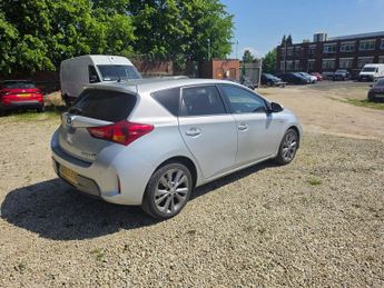 TOYOTA AURIS 1.8 VVT-h Excel Hatchback 5dr Petrol Hybrid CVT Euro 5 (s/s) (13