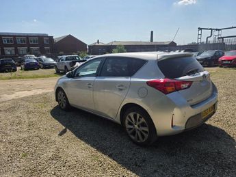 TOYOTA AURIS 1.8 VVT-h Excel Hatchback 5dr Petrol Hybrid CVT Euro 5 (s/s) (13