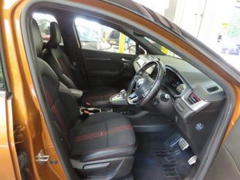RENAULT CAPTUR 1.6 E-TECH 9.8kWh RS Line SUV 5dr Petrol Plug-in Hybrid Auto Eur