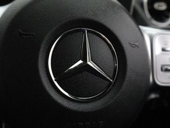 MERCEDES-BENZ GLA CLASS 2.0 GLA250 AMG Line (Executive) SUV 5dr Petrol 8G-DCT Euro 6 (s/