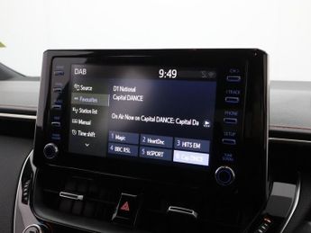TOYOTA COROLLA 2.0 VVT-h Excel Hatchback 5dr Petrol Hybrid CVT Euro 6 (s/s) (18