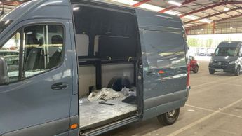 MERCEDES-BENZ eSprinter 55kWh Progressive Panel Van 5dr Electric Auto FWD L2 H2 20kW Cha