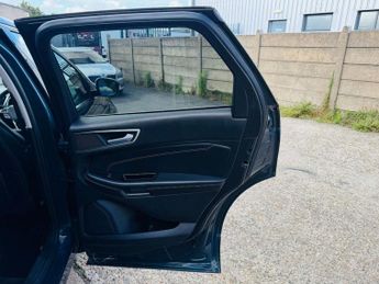 FORD EDGE 2.0 TDCi Titanium SUV 5dr Diesel Powershift AWD Euro 6 (s/s) (21