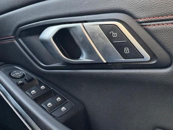 BMW 3 SERIES 2.0 320i Sport Saloon 4dr Petrol Auto Euro 6 (s/s) (184 ps)