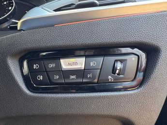 BMW 3 SERIES 2.0 320i Sport Saloon 4dr Petrol Auto Euro 6 (s/s) (184 ps)