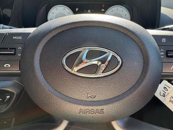 HYUNDAI BAYON 1.0 T-GDi MHEV Premium SUV 5dr Petrol Hybrid DCT Euro 6 (s/s) (1