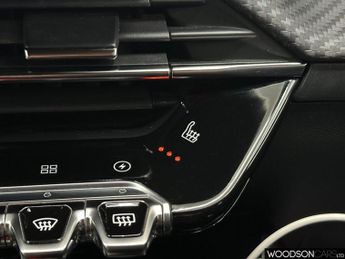 PEUGEOT E-2008 50kWh GT SUV 5dr Electric Auto (136 ps)