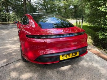 PORSCHE TAYCAN Performance Plus 93.4kWh 4S Saloon 4dr Electric Auto 4WD (11kW C