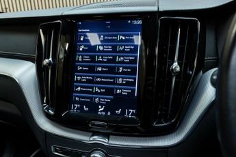 VOLVO XC60 2.0h T8 Twin Engine Recharge 11.6kWh Polestar Engineered SUV 5dr