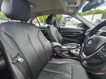 BMW 3 SERIES 2.0 330e 7.6kWh Luxury Saloon 4dr Petrol Plug-in Hybrid Auto Eur