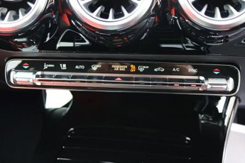 MERCEDES-BENZ A-CLASS A35H 2.0 AMG TOURING EDITION