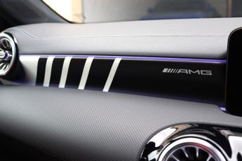MERCEDES-BENZ A-CLASS A35H 2.0 AMG TOURING EDITION