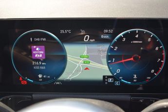 MERCEDES-BENZ GLA 1.3 GLA200 AMG Line (Premium Plus) SUV 5dr Petrol 7G-DCT Euro 6 