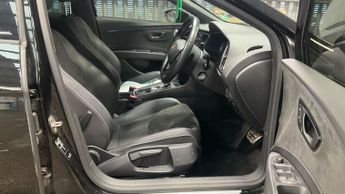 SEAT LEON 2.0 TSI Cupra 300 ST 5dr Petrol DSG 7 Spd 4Drive Euro 6 (s/s) (3