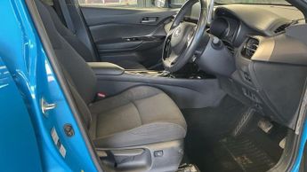 TOYOTA C-HR 1.8 VVT-h Design SUV 5dr Petrol Hybrid CVT Euro 6 (s/s) (122 ps)