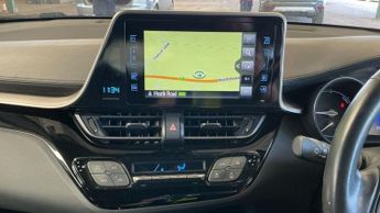 TOYOTA C-HR 1.8 VVT-h Design SUV 5dr Petrol Hybrid CVT Euro 6 (s/s) (122 ps)