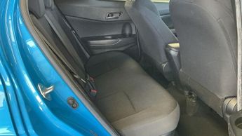 TOYOTA C-HR 1.8 VVT-h Design SUV 5dr Petrol Hybrid CVT Euro 6 (s/s) (122 ps)