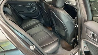 BMW 1 SERIES 2.0 118d M Sport Hatchback 5dr Diesel Auto Euro 6 (s/s) (150 ps)
