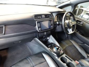 NISSAN LEAF 40kWh N-Connecta Hatchback 5dr Electric Auto (150 ps)
