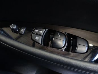 NISSAN LEAF 40kWh N-Connecta Hatchback 5dr Electric Auto (150 ps)