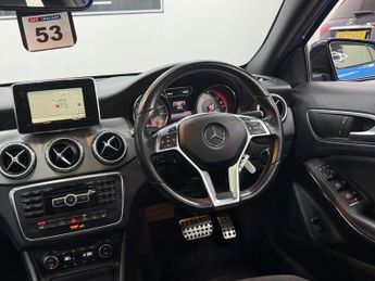 MERCEDES-BENZ GLA GLA200 AMG LINE PREMIUM PLUS 5d  AUTO  136 BHP