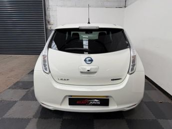 NISSAN LEAF 30kWh Acenta Hatchback 5dr Electric Auto (109 bhp)