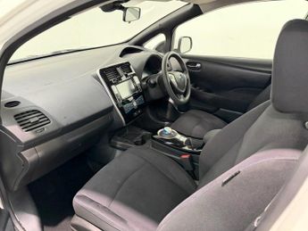 NISSAN LEAF 30kWh Acenta Hatchback 5dr Electric Auto (109 bhp)