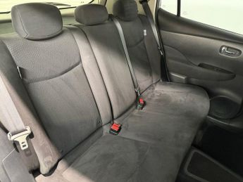 NISSAN LEAF 30kWh Acenta Hatchback 5dr Electric Auto (109 bhp)