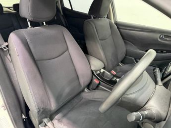 NISSAN LEAF 30kWh Acenta Hatchback 5dr Electric Auto (109 bhp)