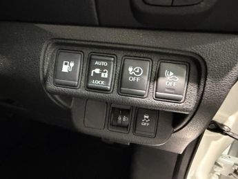 NISSAN LEAF 30kWh Acenta Hatchback 5dr Electric Auto (109 bhp)