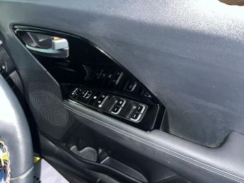 KIA NIRO 1.6 GDi 2 SUV 5dr Petrol Hybrid DCT Euro 6 (s/s) (139 bhp)