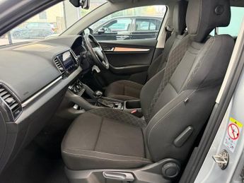 SKODA KAROQ 2.0 TDI SE SUV 5dr Diesel DSG 4WD Euro 6 (s/s) (150 ps)