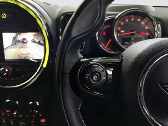 MINI COUNTRYMAN 1.5 7.6kWh Cooper SE Exclusive SUV 5dr Petrol Plug-in Hybrid Aut