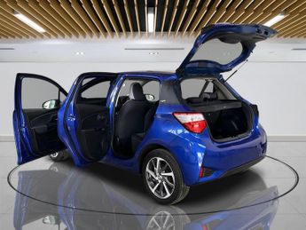 TOYOTA YARIS 1.5 VVT-i Y20 Bi-tone Hatchback 5dr Petrol CVT Euro 6 (111 ps)