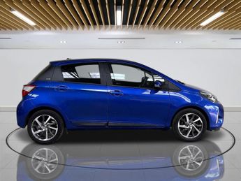 TOYOTA YARIS 1.5 VVT-i Y20 Bi-tone Hatchback 5dr Petrol CVT Euro 6 (111 ps)