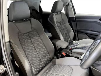 AUDI A1 1.0 TFSI 30 Citycarver 5dr Petrol S Tronic Euro 6 (s/s) (110 ps)