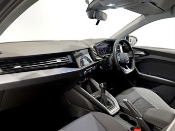 AUDI A1 1.0 TFSI 30 Citycarver 5dr Petrol S Tronic Euro 6 (s/s) (110 ps)